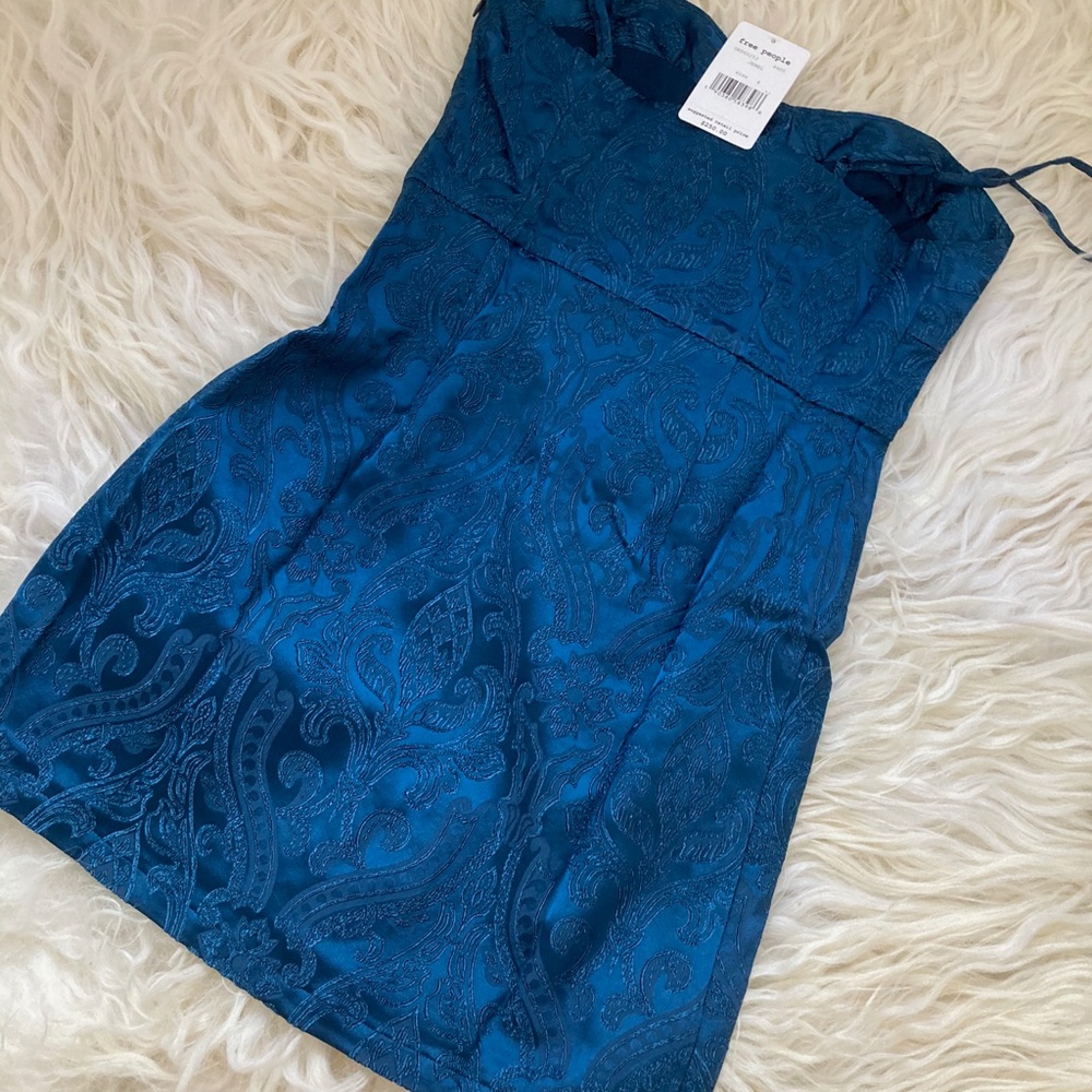 FREE PEOPLE KARLA EMBROIDERED SLEEVELESS JACQUARD MINI DRESS - Picture 9 of 10